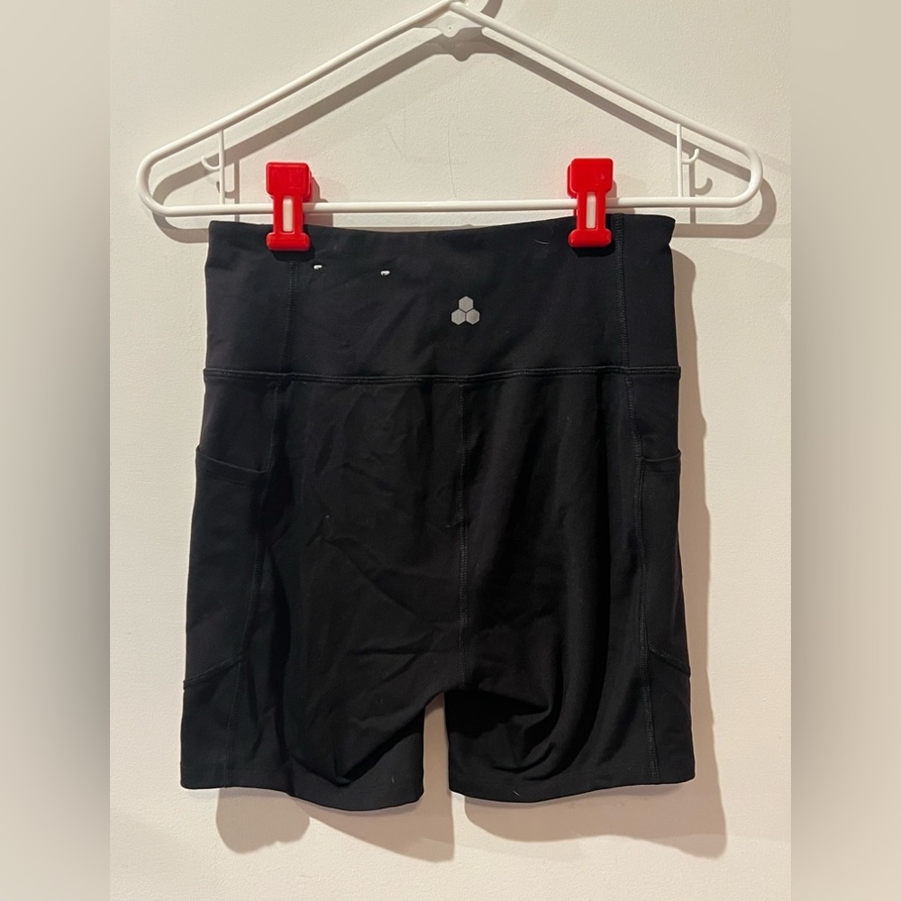 Tech gear shape wear shorts